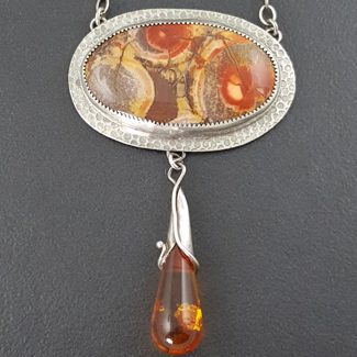 birds eye rhyolite amber necklace 1
